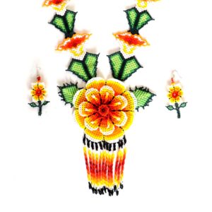 Huichol bead necklace : Huichol