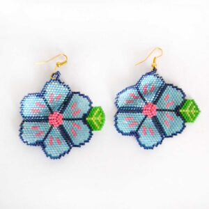 Microchaquira earrings : Huichol