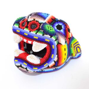 Tête de jaguar avec art Huichol