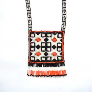 Peitoral de arte Huichol