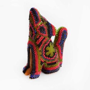Huichol-Kunstwolf