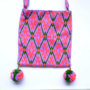 Bolsa de arte Huichol com forro.
