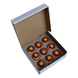 Set of spheres in Huichol art